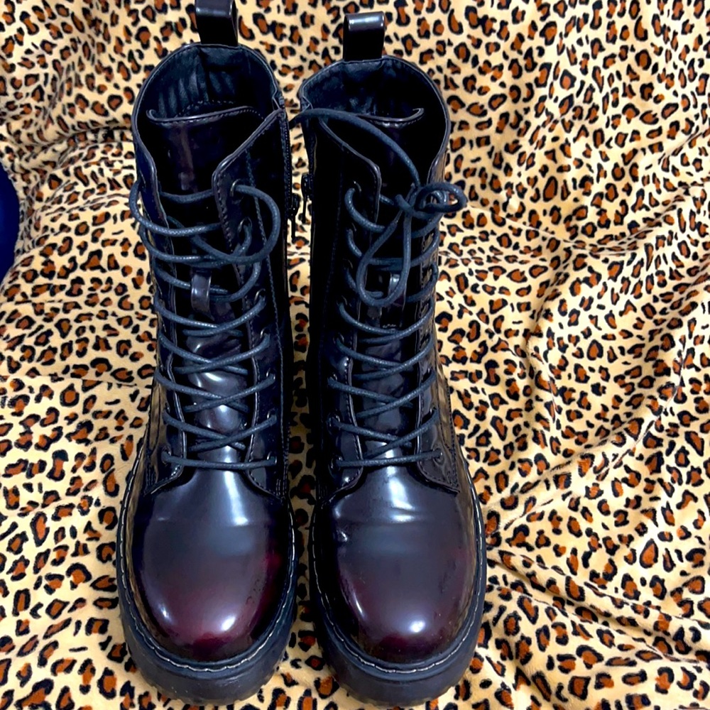 Combat boots 🥾